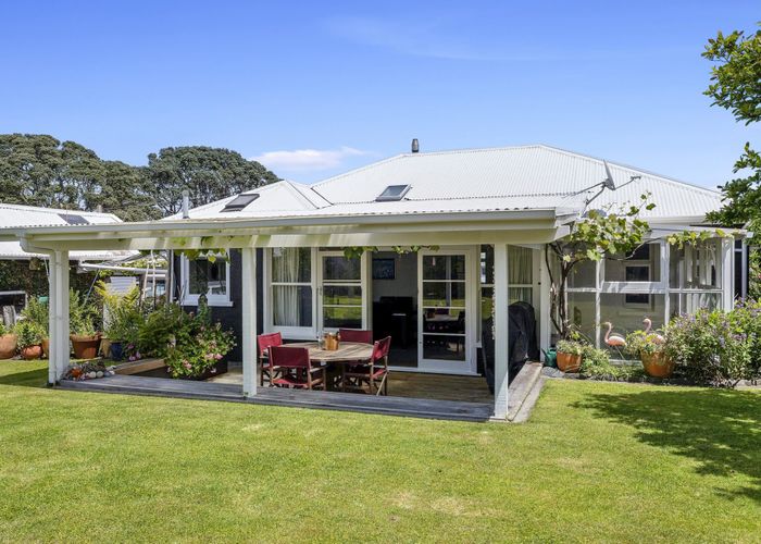  at 9 Henui Street, Strandon, New Plymouth