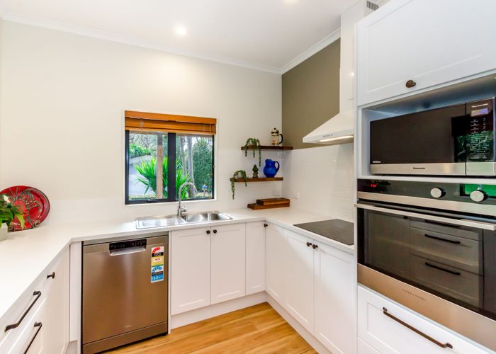  at 16 Sydney Crescent, Raumati South, Paraparaumu