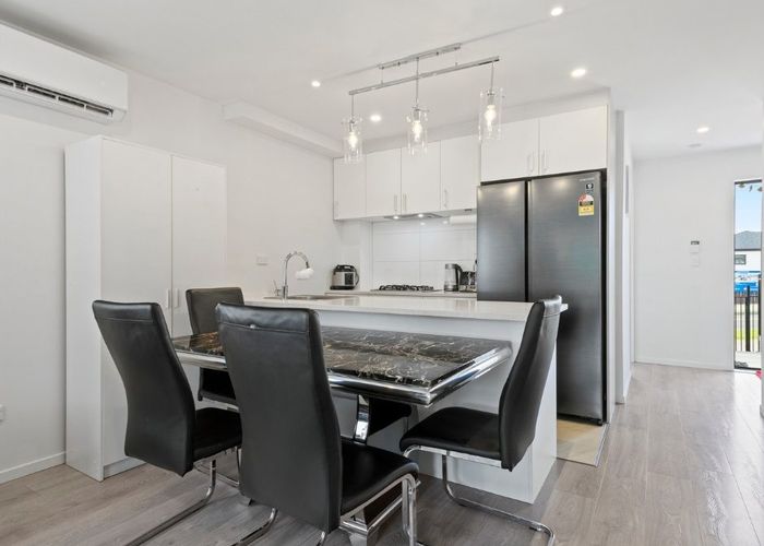  at 83 Thomas Road, Flat Bush, Manukau City, Auckland