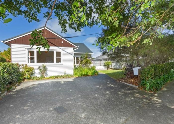  at 52 Fruitvale Road, New Lynn, Auckland