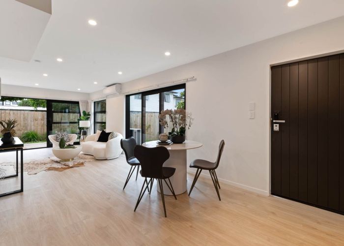  at 18F Pirangi Street, Point England, Auckland City, Auckland