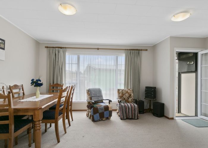  at 1/87 Main RD, Wainuiomata, Lower Hutt