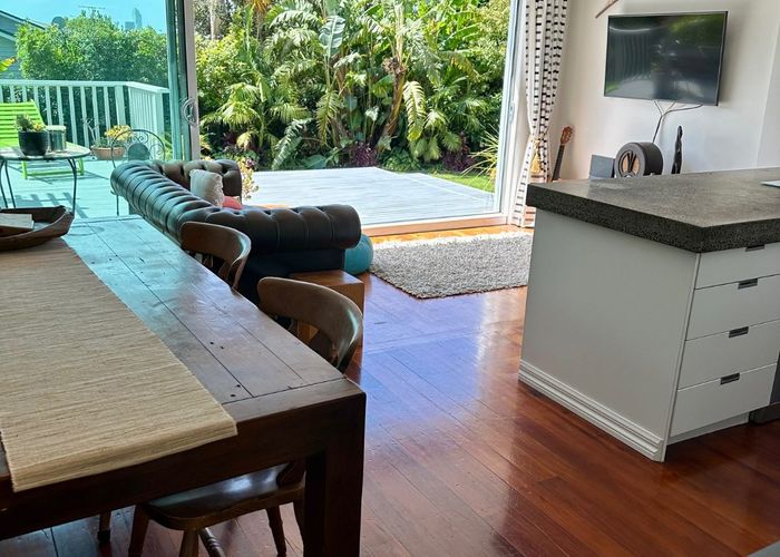 at 1/28 Bayswater Ave, Bayswater, North Shore City, Auckland