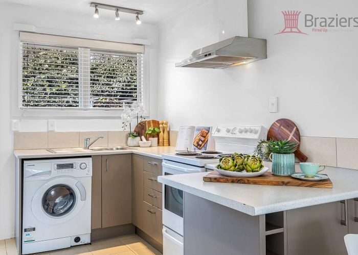  at 2/41 Naseby Street, Merivale, Christchurch City, Canterbury
