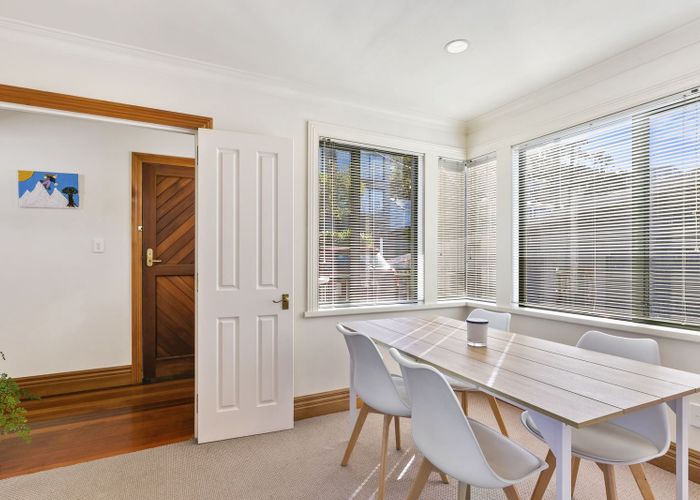  at 10 Barton Terrace, Thorndon, Wellington