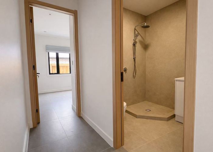  at 2/147 Boundry Road, Clover Park, Manukau City, Auckland