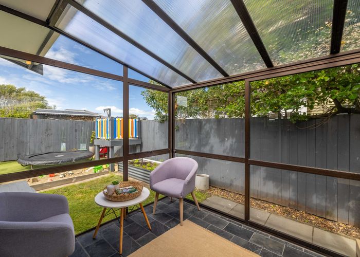  at 2/15 Hood Street, New Brighton, Christchurch