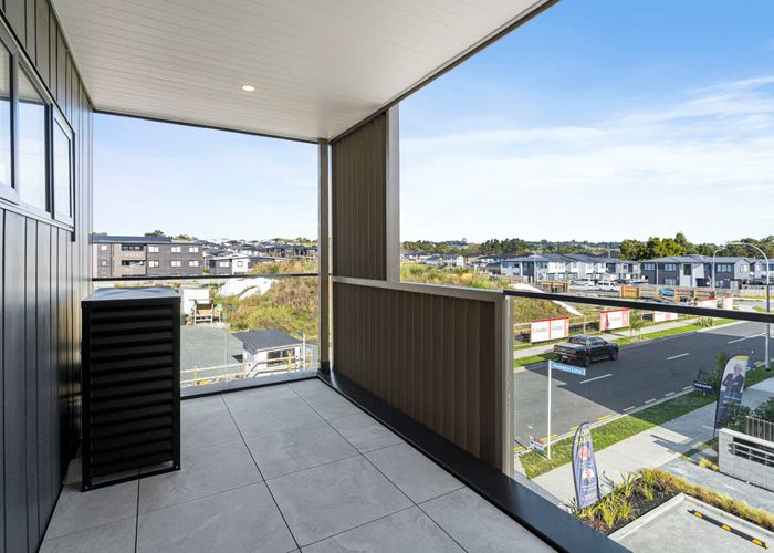  at 201/1 Dishys Road, Flat Bush, Manukau City, Auckland