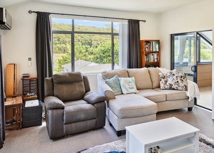  at 57A Albatross Close, Whitby, Porirua