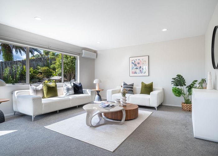  at 2/3 Pelican Lane, Unsworth Heights, North Shore City, Auckland