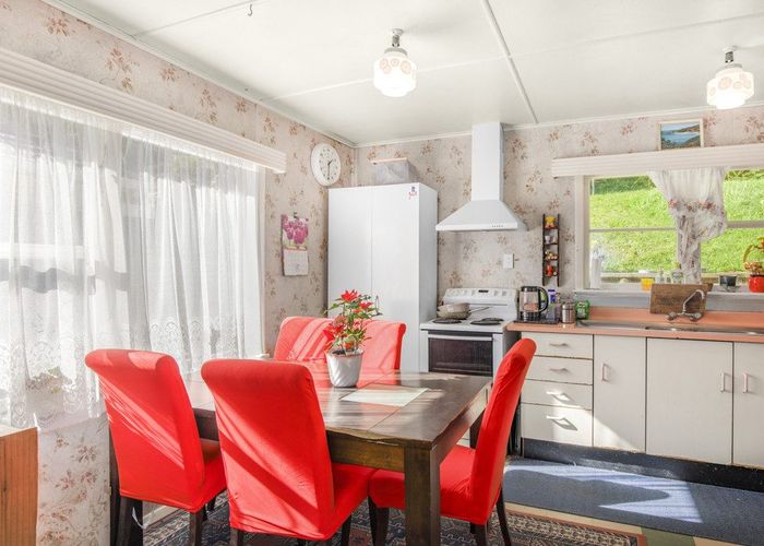 at 87 Coast Road, Wainuiomata, Lower Hutt