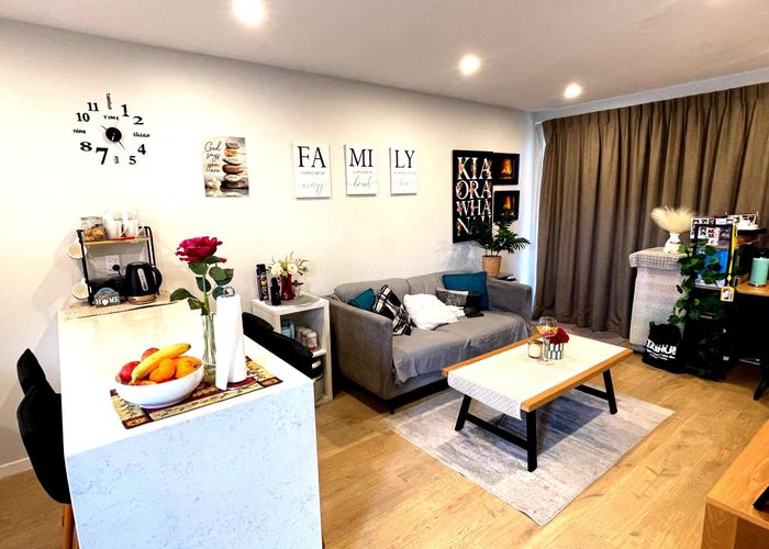  at 2/21 Parson Lane, Papatoetoe, Manukau City, Auckland