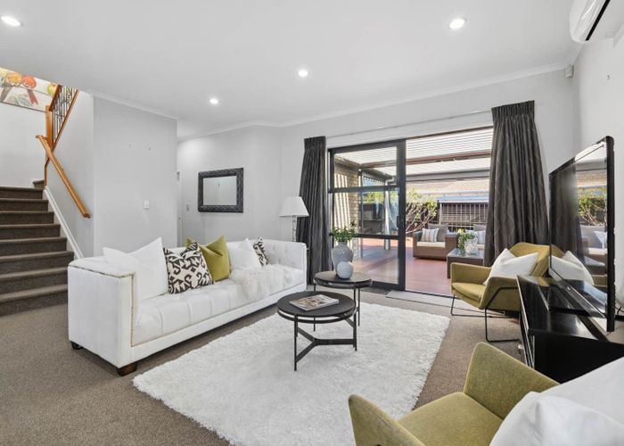  at 44 Arranmore Drive, Flat Bush, Manukau City, Auckland