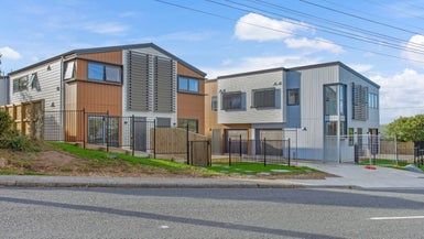  at 6/196 Royal Road, Massey, Auckland