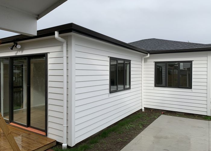  at 5B Tawa Road, Te Atatu Peninsula, Waitakere City, Auckland