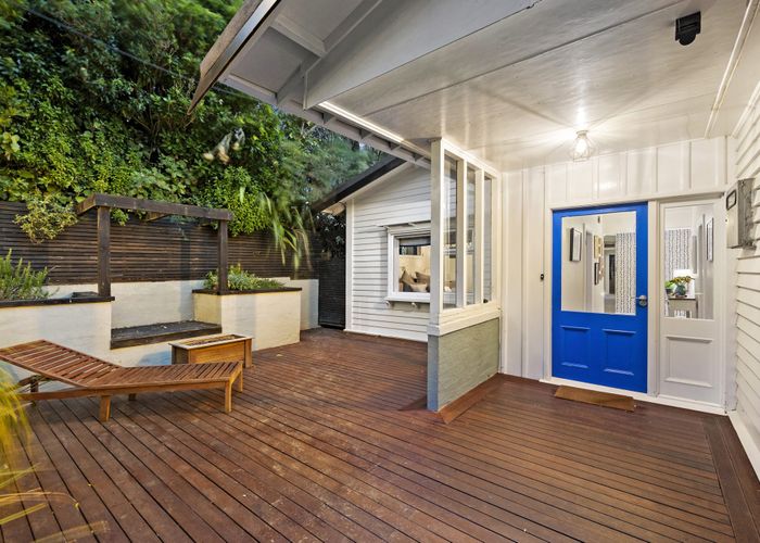  at 30 Croydon Street, Karori, Wellington