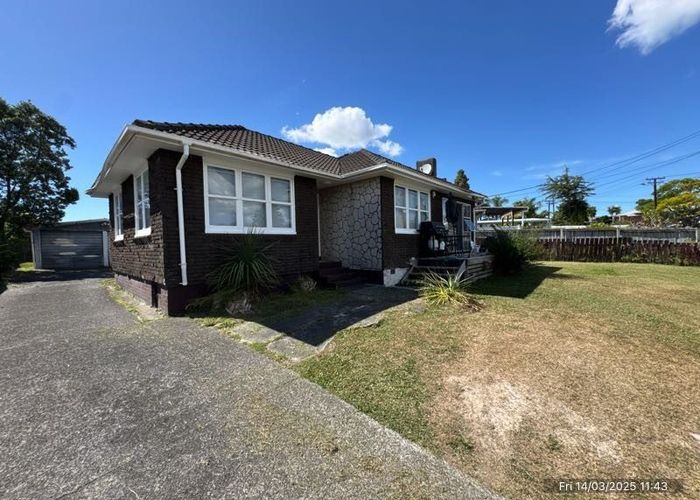  at 5 Glen Marine Parade, Glendene, Waitakere City, Auckland