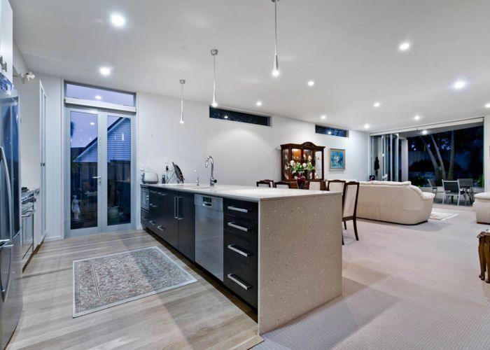  at 54 Penzance Road, Mairangi Bay, Auckland