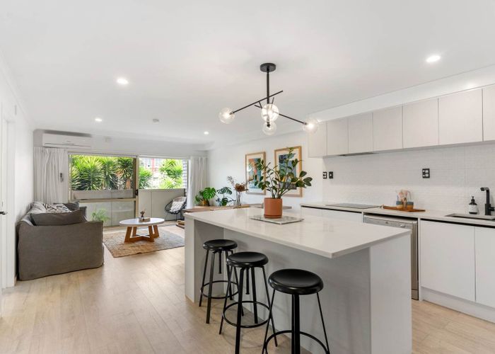  at 2A/47 Stanhope Road, Mount Wellington, Auckland