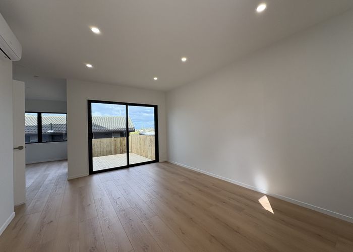  at 129C Oaktree Ave, Browns Bay, North Shore City, Auckland