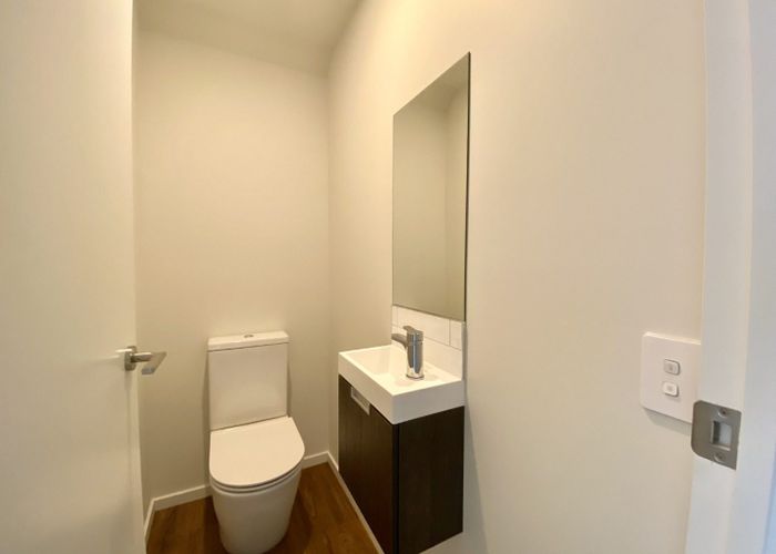  at 2/94 Cobham Street, Spreydon, Christchurch City, Canterbury