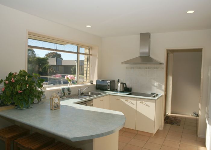  at 3 Neathwest Avenue, Broomfield, Christchurch