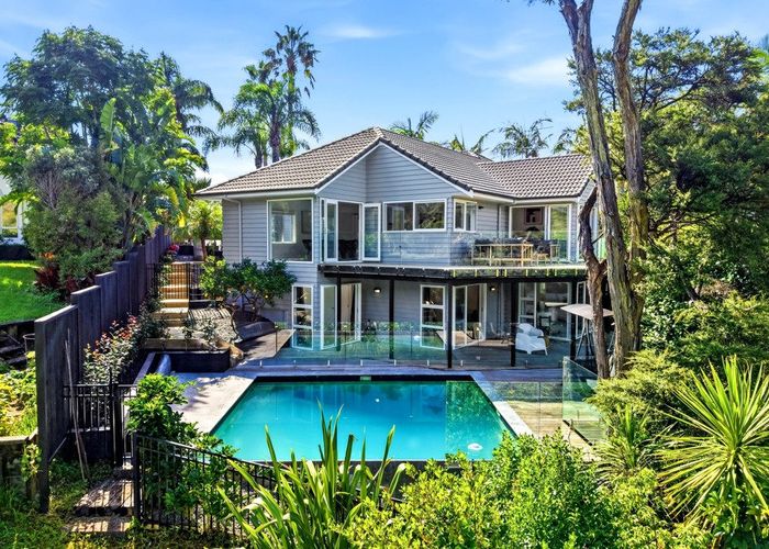  at 14 Landing Drive, Albany, North Shore City, Auckland