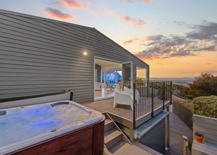  at 21 Muritai Terrace, Mount Pleasant, Christchurch City, Canterbury