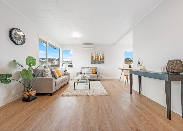  at 11 Murillo Place, Henderson, Waitakere City, Auckland