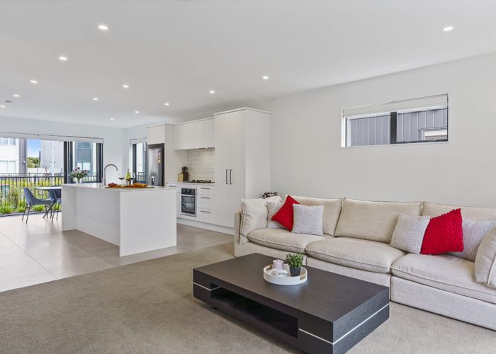  at 23 Whimbrel Road, Flat Bush, Manukau City, Auckland