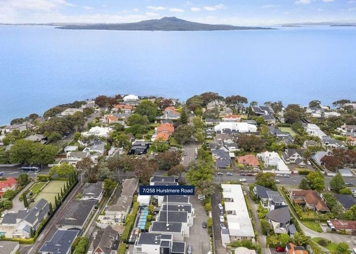  at 7/258 Hurstmere Road, Takapuna, North Shore City, Auckland