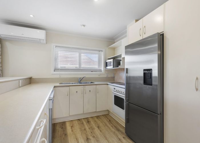  at 2/6 Melanesia Road, Kohimarama, Auckland