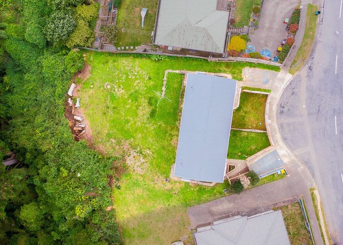  at 76-78 Sievers Grove, Cannons Creek, Porirua, Wellington