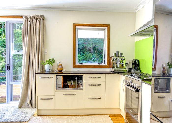  at 16 Riverview Terrace, Fairfield, Hamilton