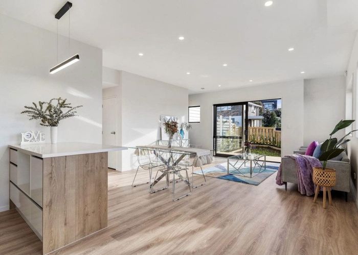  at 252 Don Buck Road, Massey, Waitakere City, Auckland