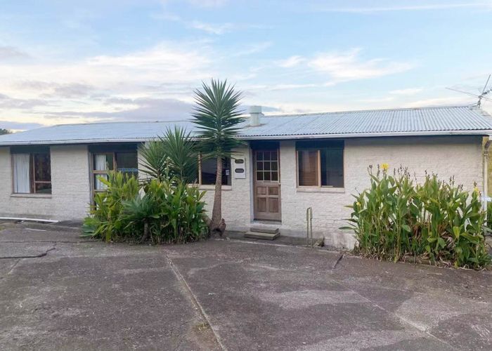  at 19 Spur Road, Silverdale, Rodney, Auckland