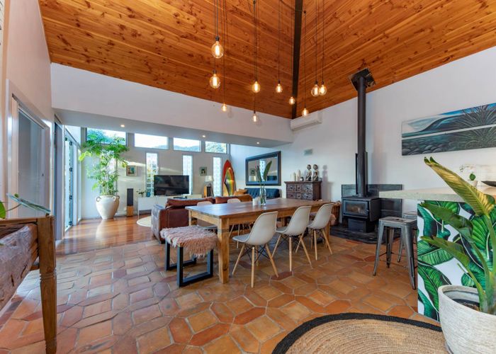  at 53 Seaview Road, New Lynn