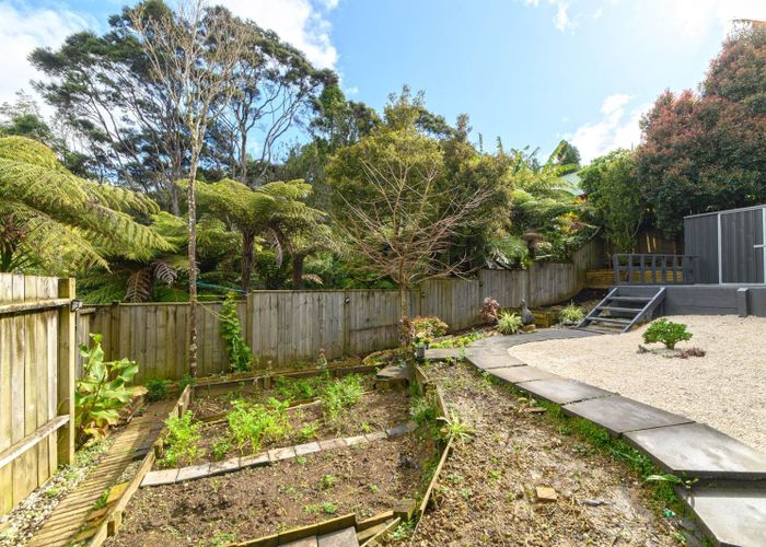  at 20 Fernwood Grove, Bayview, Auckland