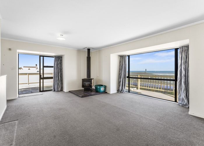  at 3 Scott Avenue, Otaki Beach, Otaki