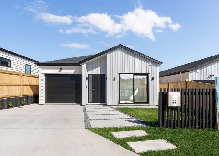  at 42 Whakairo Crescent, Gulf Harbour, Rodney, Auckland