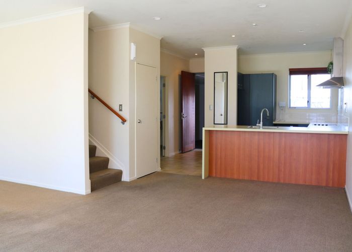  at 9X Clearwater Cove, West Harbour, Waitakere City, Auckland