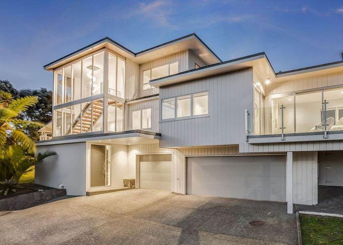  at 110 Paritai Drive, Orakei, Auckland