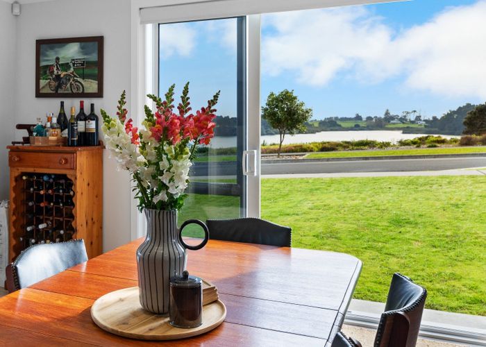  at 32 Omahuru Road, Glenbrook, Franklin, Auckland