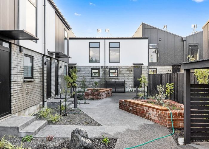  at 1/237 Cranford Street, St. Albans, Christchurch City, Canterbury