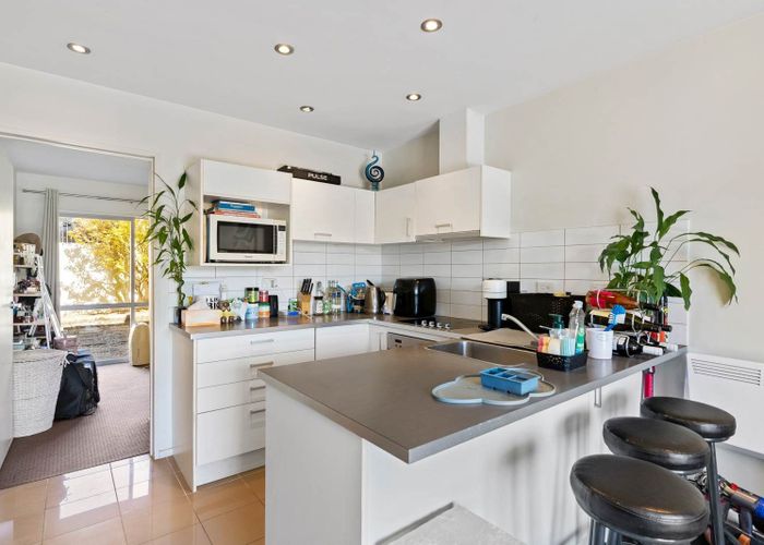  at E2/71 Spencer Road, Oteha, North Shore City, Auckland