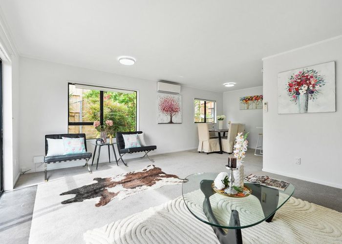  at 38B Waverley Avenue, Glenfield, North Shore City, Auckland