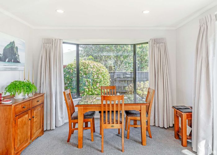  at 19 Saint James Avenue, Richmond