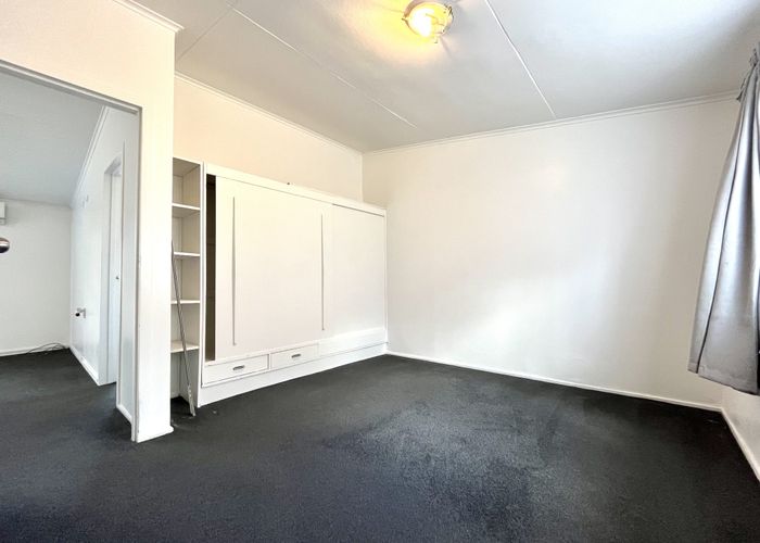  at 3/8a Heretaunga Ave, Onehunga, Auckland City, Auckland