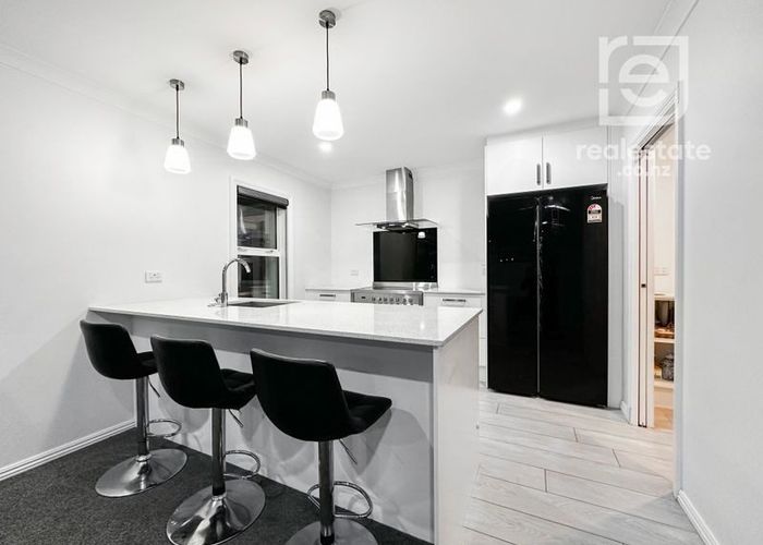  at 8 Clonbunny Close, Rolleston, Rolleston