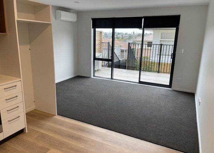  at 31-33 Panoni Lane, Abercrombie Street, Howick, Manukau City, Auckland